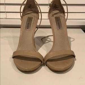 Steve Madden nude heels